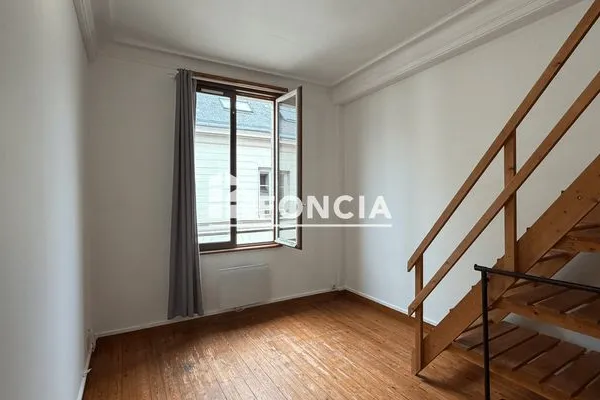 Studio 1 pièce 15 m²