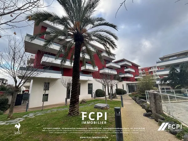 Appartement trois pièces 60 m2 - JUVIGNAC