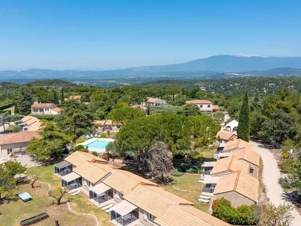 Maison 52 pièces 865 m² à vendre à La Roque-Sur-Pernes (84210)