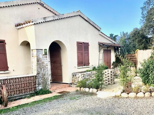 Maison plain pied 3 chambres ghisonaccia