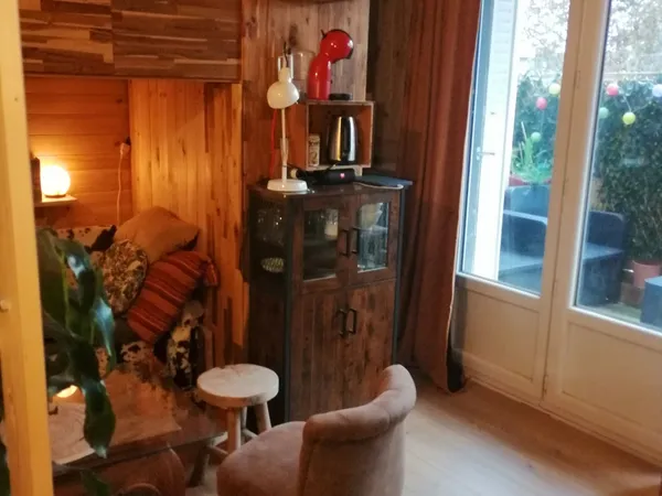 Loue studio meublé