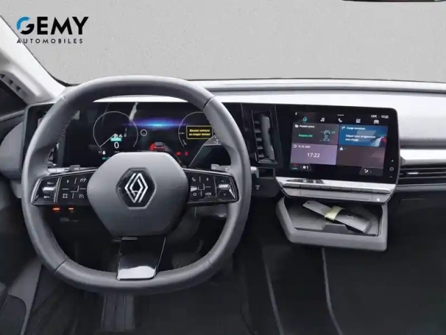 Renault Megane e-tech ev60 220 ch super charge — photo 8