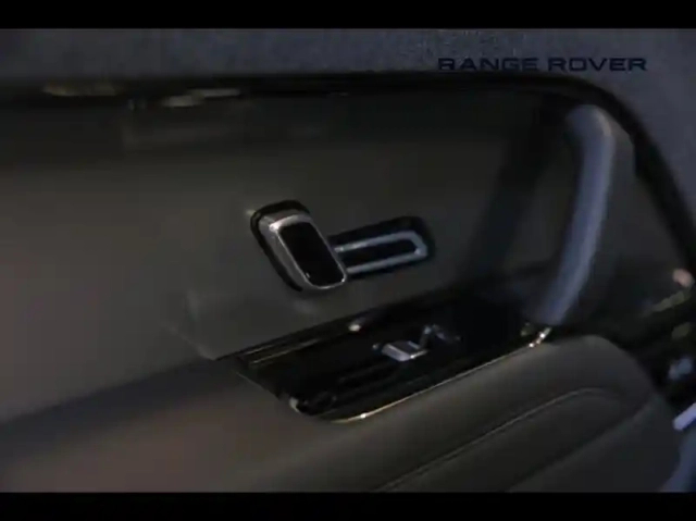 Land Rover Range Rover sport 3.0 p460e 460ch phev dynamic se — photo 9