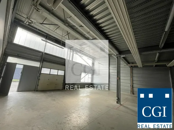 Local industriel 534 m²