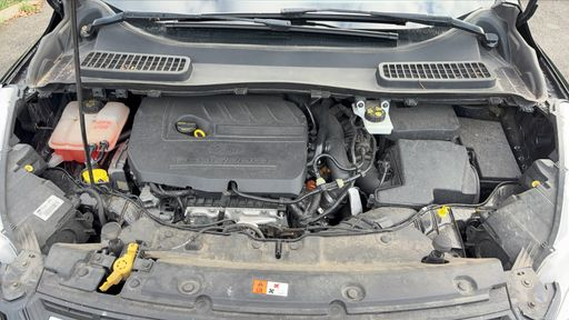 Ford Kuga 1.5 Ecoboost 150 - Titanium – 2016 – 136480 km – Essence – Boîte Manuelle — photo 31