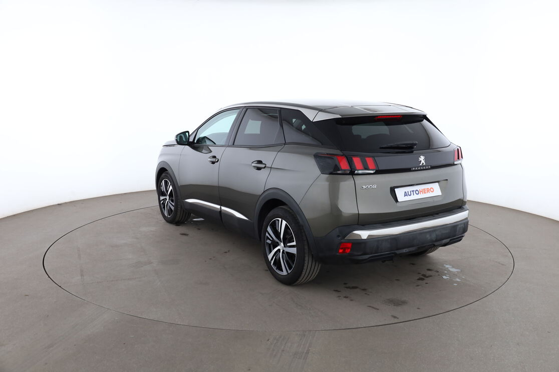 Peugeot 3008 1.2 PureTech Allure EAT6 — photo 3