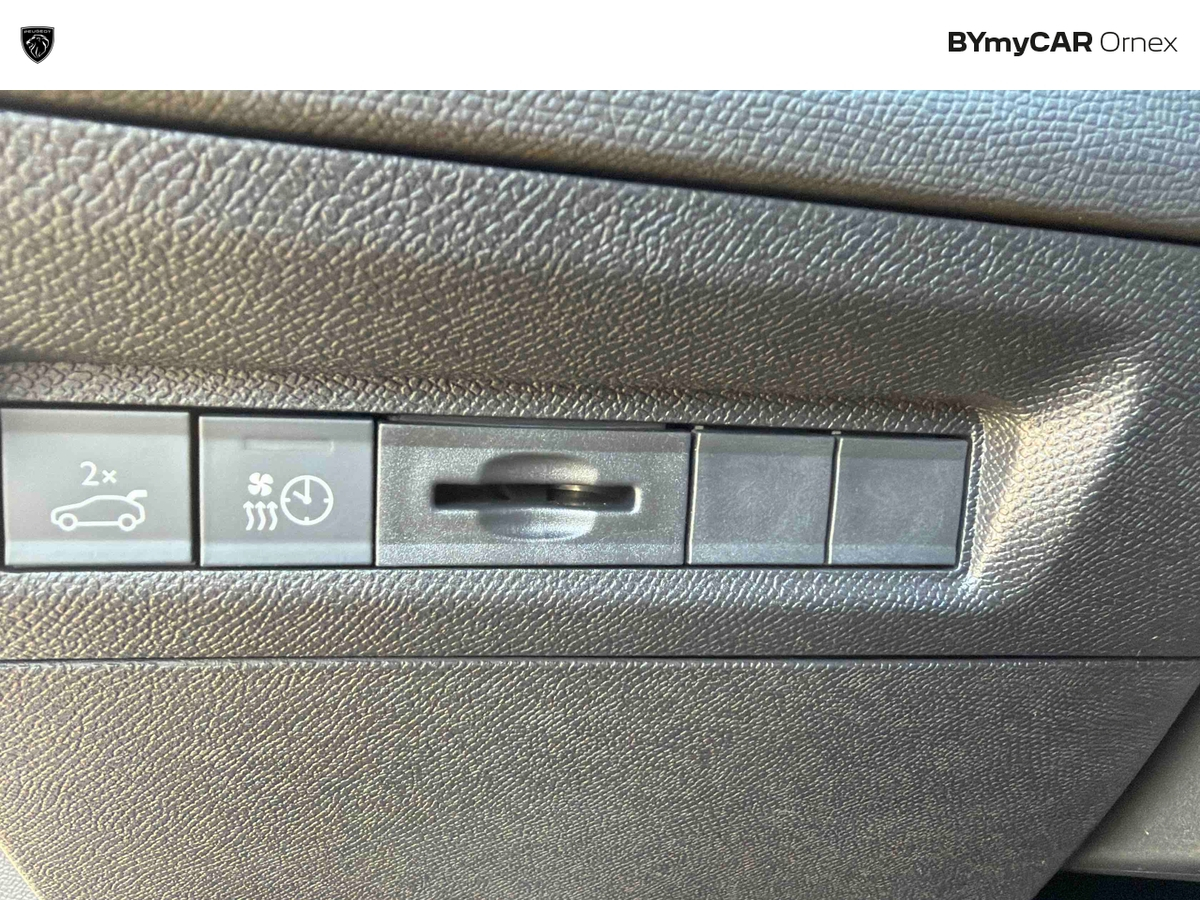 Peugeot 408 Electrique 58 kWh 210ch — photo 24