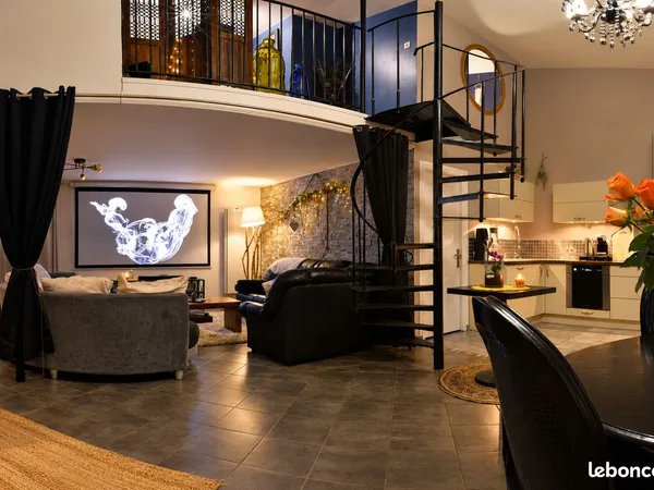 🏡 LOCATION MEUBLÉE - T3 93 m² AVEC PATIO & BAIN NORDIQUE