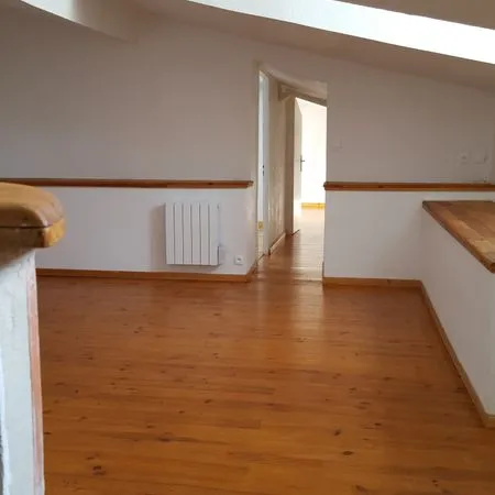 T3 50m3 - rue calme quartier St Paul