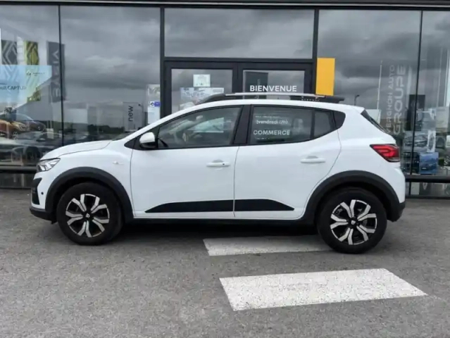 Dacia Sandero stepway iii essential tce 90 — photo 2