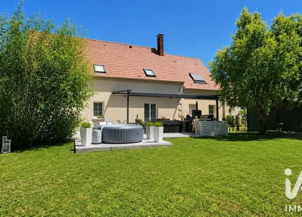 Pavillon 8 pièces 150 m²