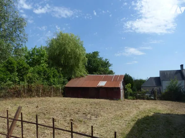 Terrain 692 m²