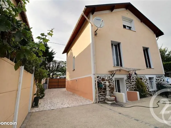 Pavillon 9 pièces 111 m²