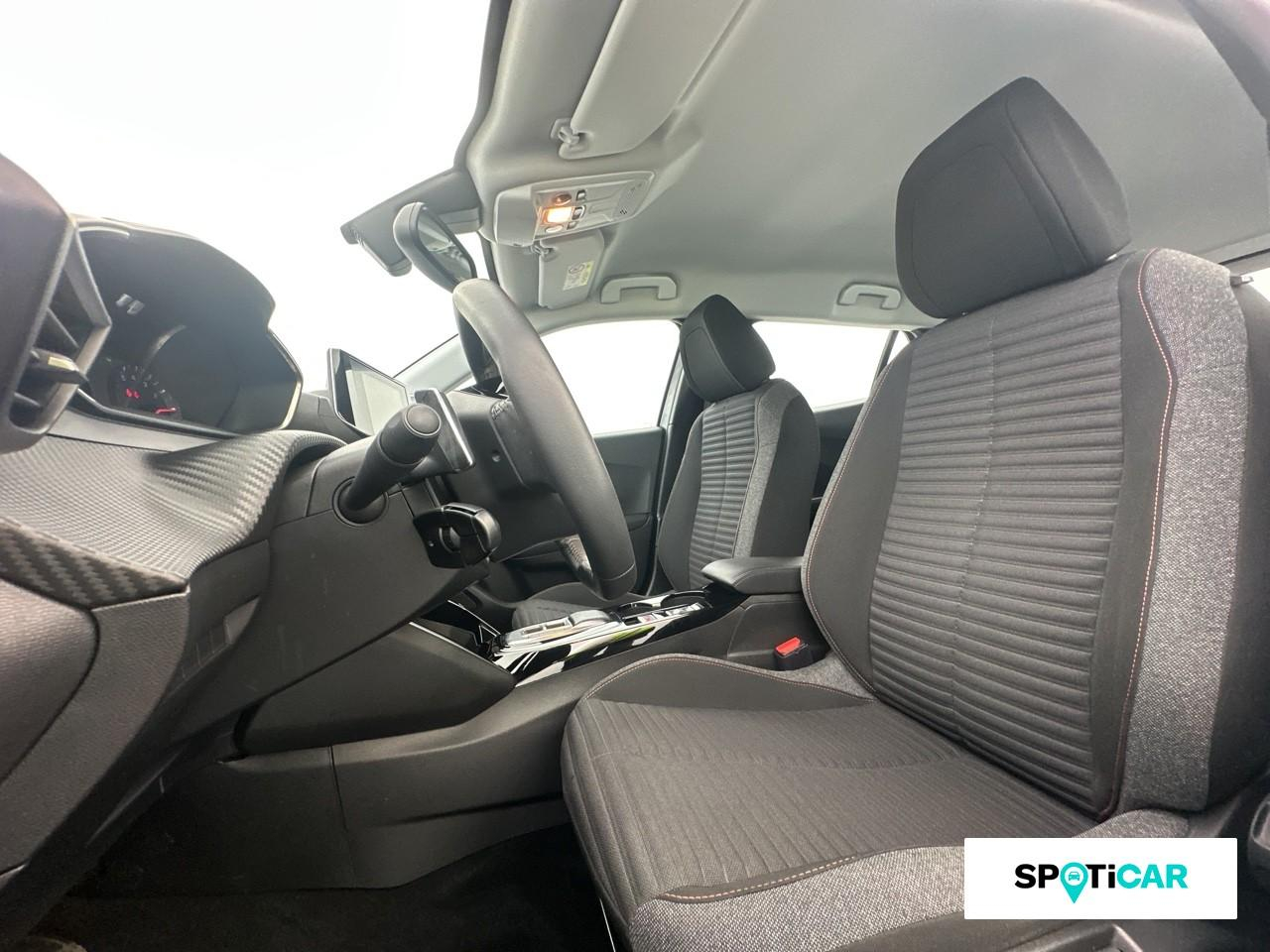 Peugeot 2008 1.2 puretech 130ch s&s active pack eat8 — photo 9