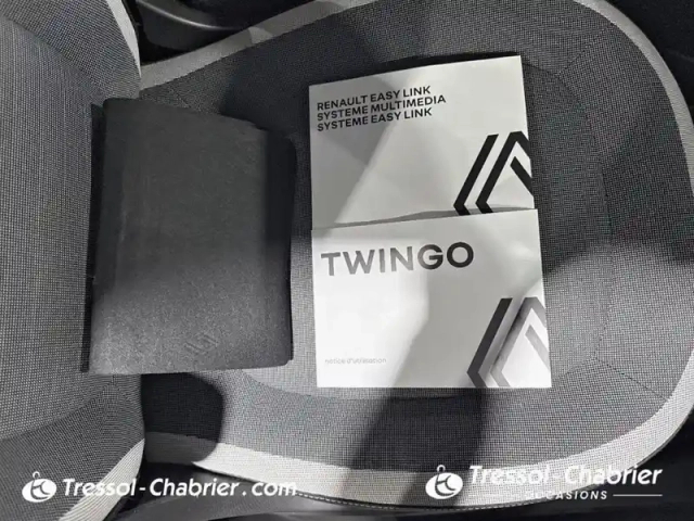 Renault Twingo iii sce 65 equilibre — photo 16