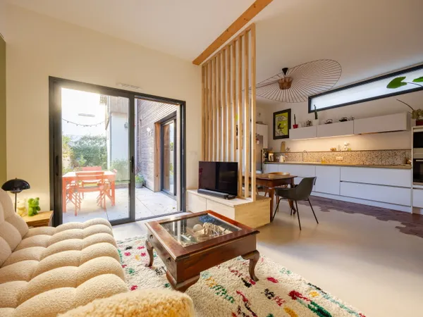 Vends maison contemporaine récente avec garage