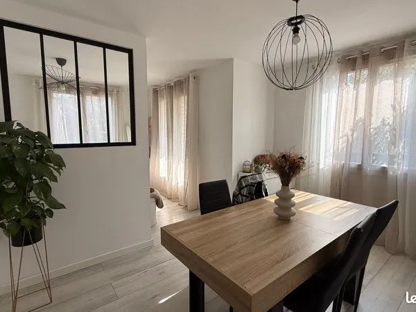Bas de villa T4 79m2 avec jardin