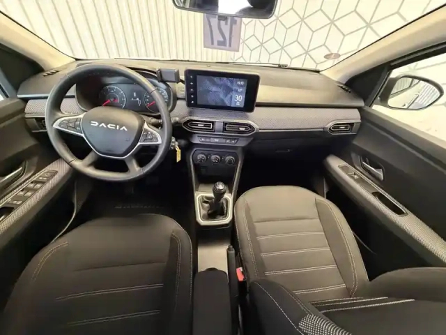 Dacia Sandero tce 90 — photo 11