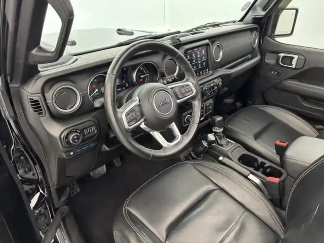Jeep Wrangler 2.0 t 380ch 4xe overland — photo 14
