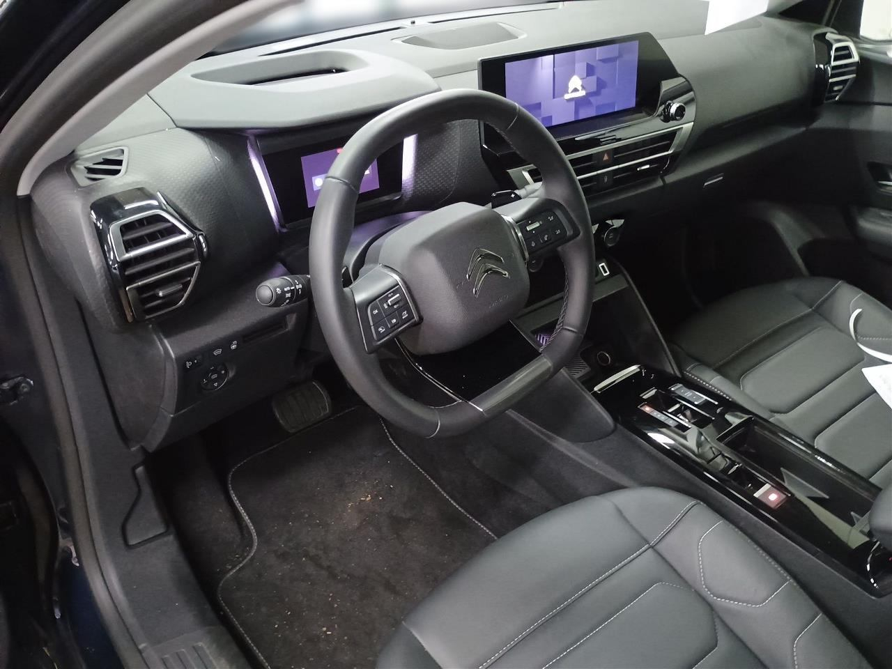 Citroën C4 — photo 12