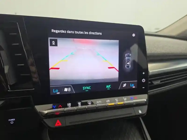 Renault Megane e-tech ev60 130ch super charge — photo 71