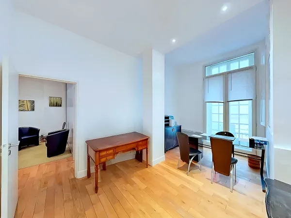 À VENDRE BUREAUX LOUÉS HYPER CENTRE Toulouse 59 m²