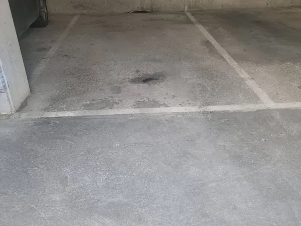 Parking 12 m²