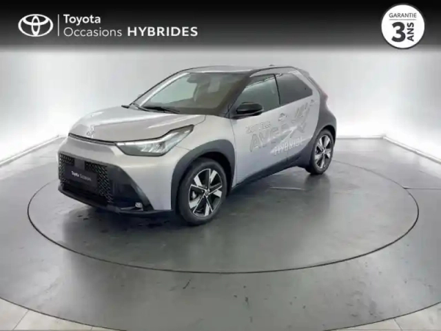 Toyota Aygo X 116h graphic