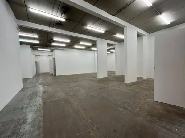 Boutique 500 m²