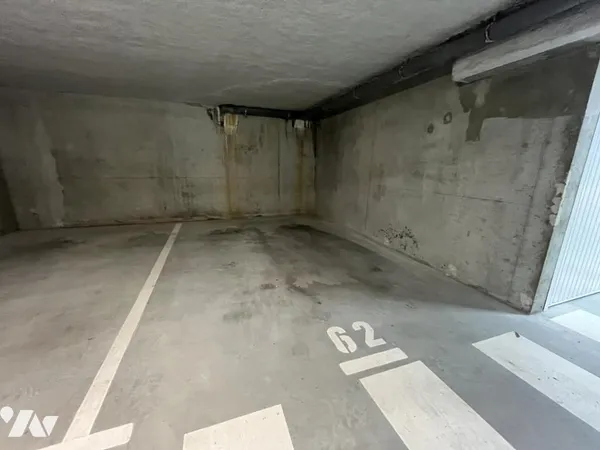 Stationnement Vente La Chapelle-sur-Erdre   19000€