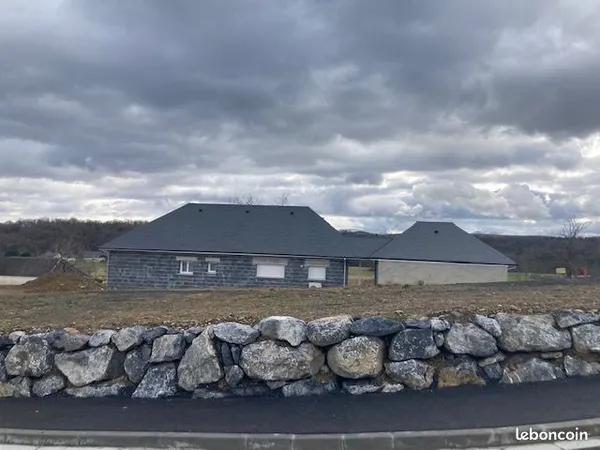 Mairie de Lanne vend terrain constructible