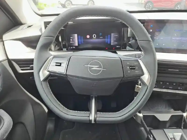 Opel Frontera electric 113 ch batterie 44 kwh — photo 9