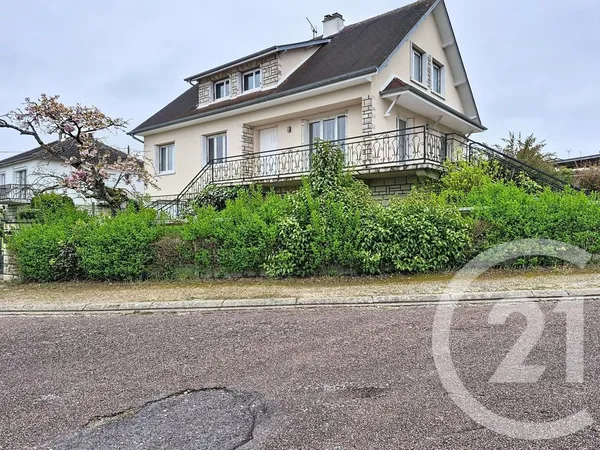 Maison 8 pièces 196 m²
