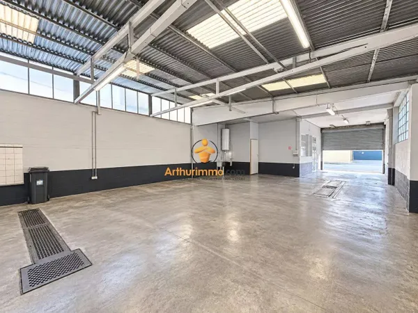 Local 578 m²