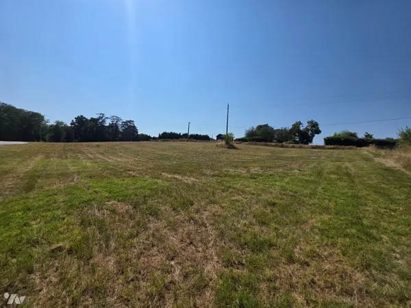 Terrain 1040 m²