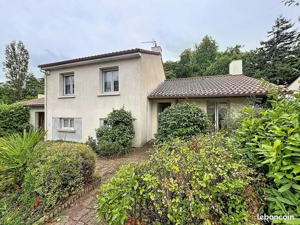 Maison 8 pièces 160 m²