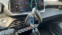 Peugeot 208 1.2 PureTech 100ch S&S Allure Pack — photo 33