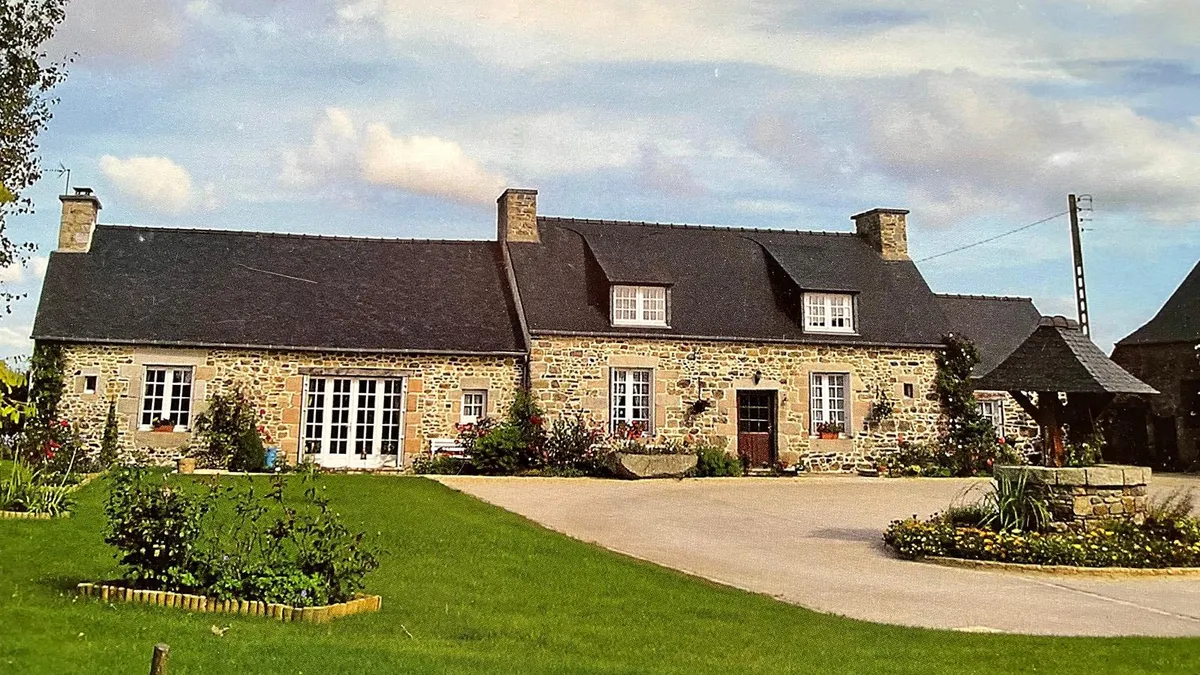 Photo 1