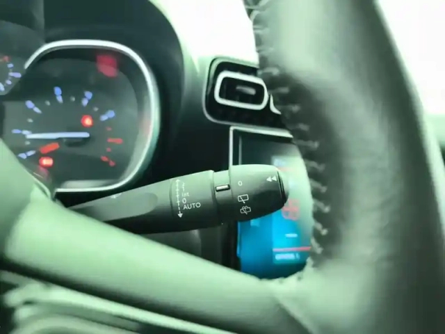 Citroën C3 Aircross puretech 110 s&amp;s bvm6 shine — photo 18