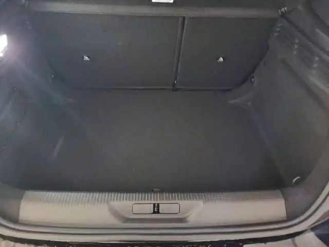Peugeot 308 hybrid 145 e-dcs6 — photo 6