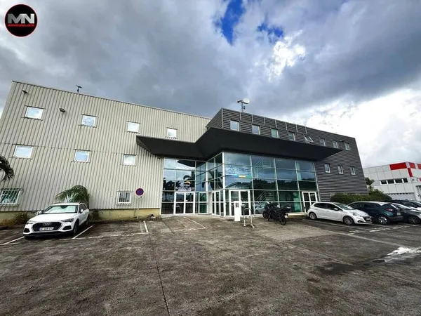 Bureau 122 m²