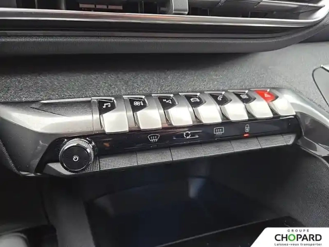 Peugeot 3008 1.2 puretech 130ch s&amp;s bvm6 — photo 22