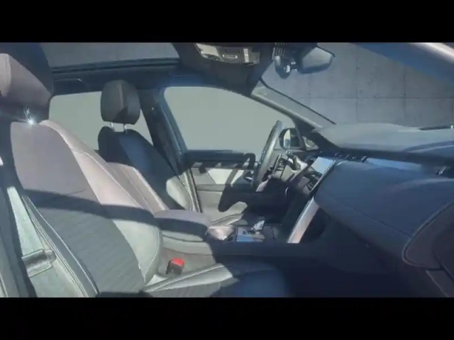 Land Rover Discovery Sport p300e 309ch dynamic se — photo 11