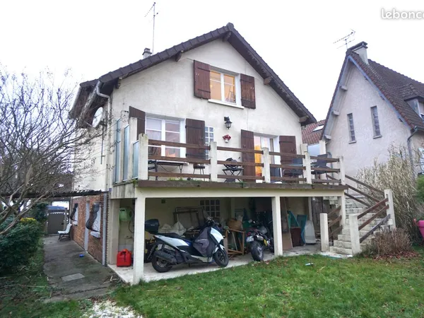 Appartement 8 pièces 158 m²