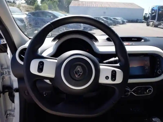 Renault Twingo iii sce 65 — photo 21