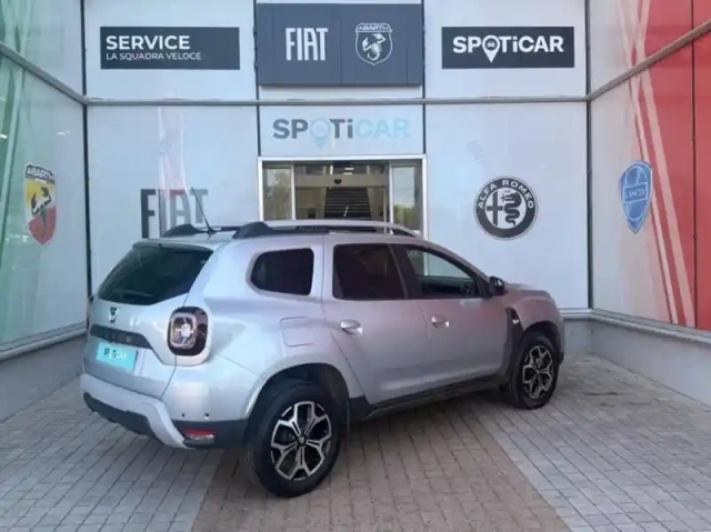 Dacia Duster 1.5 blue dci 115ch prestige 4x2 e6u — photo 4