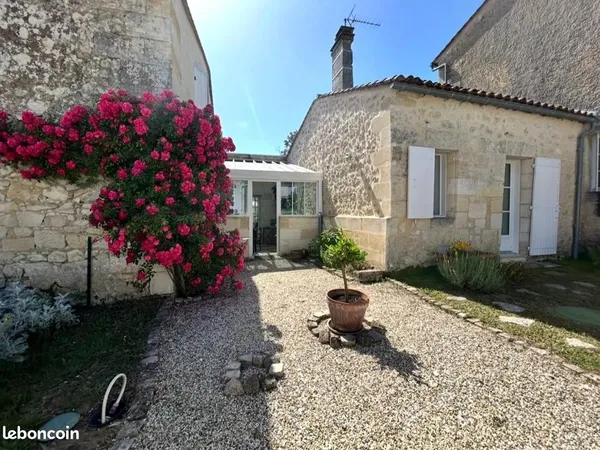 Maison de village 6 pièces 203 m²