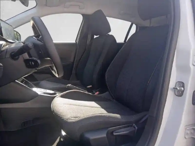 Peugeot 208 hybrid 110 ch e-dcs6 — photo 11