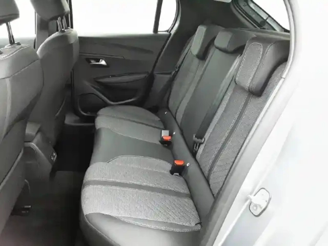 Peugeot 208 hybrid 100 e-dcs6 — photo 12