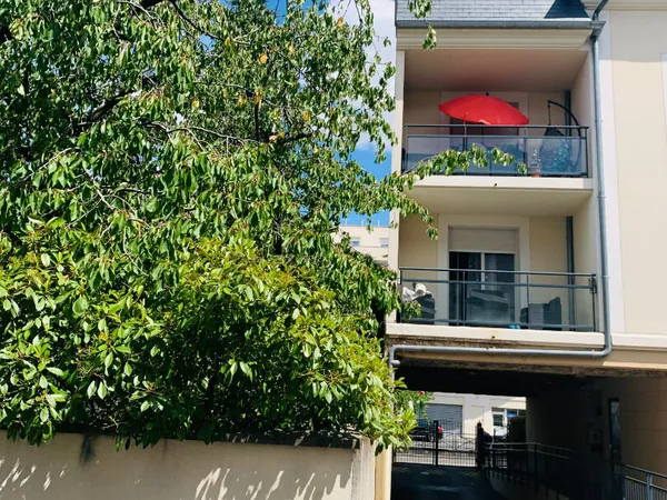 MEAUX, appartement trois pièces de 57 m2 environ